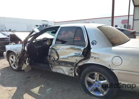 2003 Mercury Marauder from USA, damaged, VIN 2MEHM75V03X616869